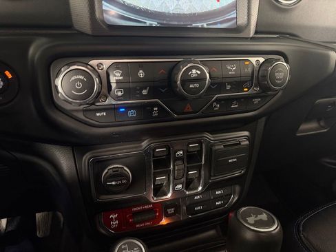 Used 2022 Jeep Wrangler Unlimited Rubicon 4xe w/ Steel Bumper Group image 21