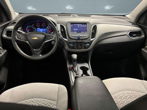 Used 2022 Chevrolet Equinox LS w/ LS Convenience Package FWD image 26
