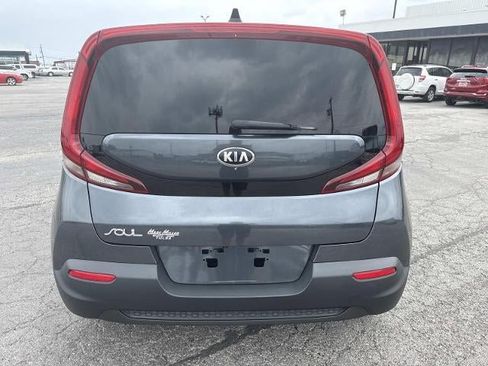 Used 2020 Kia Soul LX FWD image 5