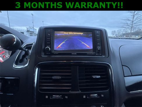 Used 2018 Dodge Grand Caravan SE image 16