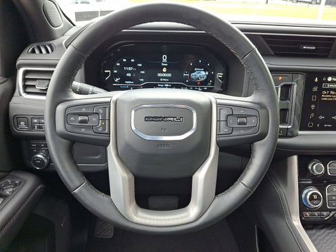 Certified 2024 GMC Yukon XL Denali image 16