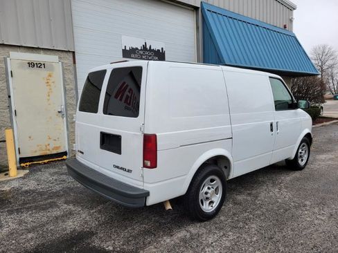 Used 2005 Chevrolet Astro image 3