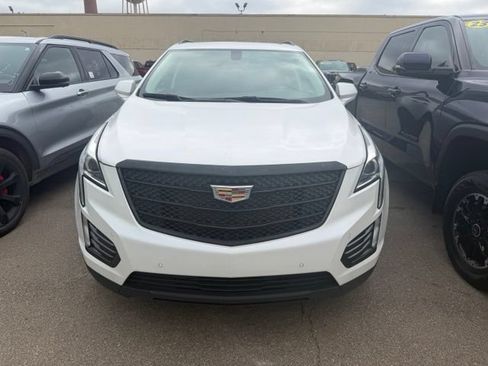Used 2018 Cadillac XT5 Luxury w/ Trailering Package AWD/4WD image 2