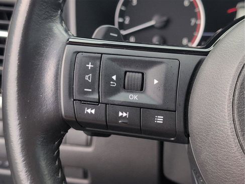 Used 2023 Nissan Rogue SL w/ SL Premium Package image 27