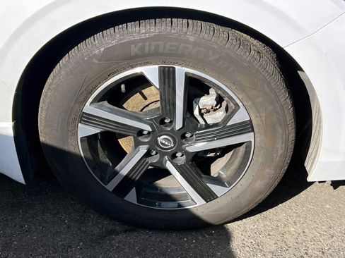 Used 2025 Nissan Sentra SV w/ All-Weather Package FWD image 6