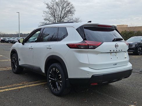 New 2026 Nissan Rogue SV image 4
