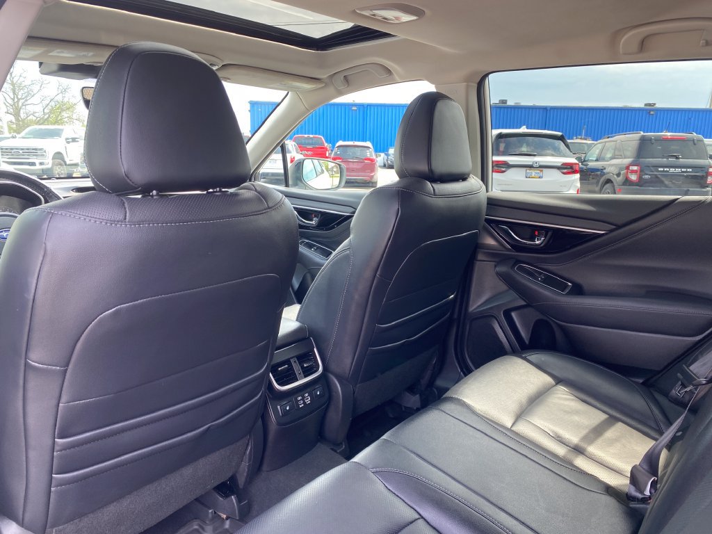 Used 2023 Subaru Outback Limited AWD/4WD image 16