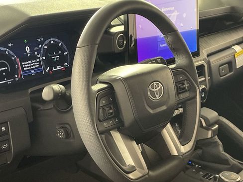 New 2026 Toyota 4Runner 4WD image 14