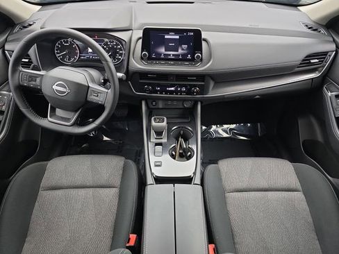 Used 2025 Nissan Rogue SV FWD image 21