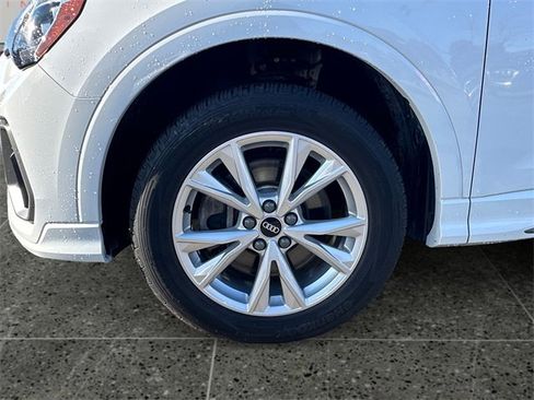 Used 2021 Audi Q3 2.0T Premium w/ Convenience Package image 14