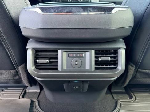 Used 2025 Ford F150 Lariat w/ Equipment Group 502A High AWD/4WD image 27