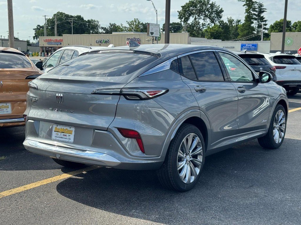 New 2026 Buick Envista Avenir FWD image 3