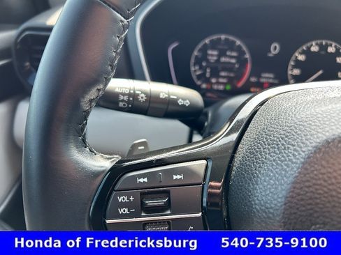 Used 2025 Honda Pilot EX-L image 16