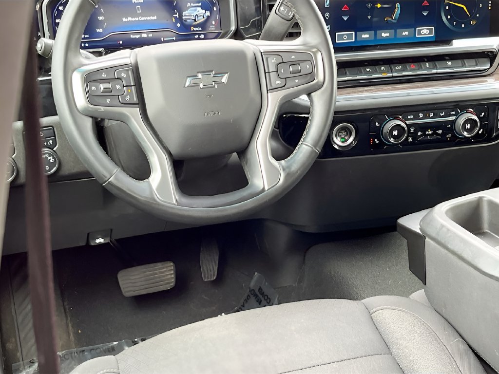 Used 2023 Chevrolet Silverado 1500 LT AWD/4WD image 23
