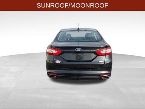 Used 2015 Ford Fusion SE w/ Equipment Group 202A image 6