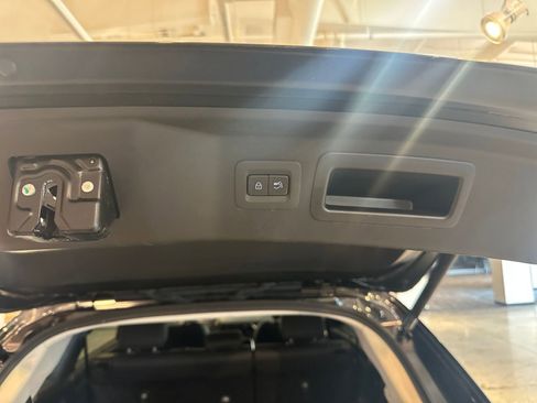 Used 2025 MAZDA CX-90 3.3 Turbo w/ Preferred Package image 30