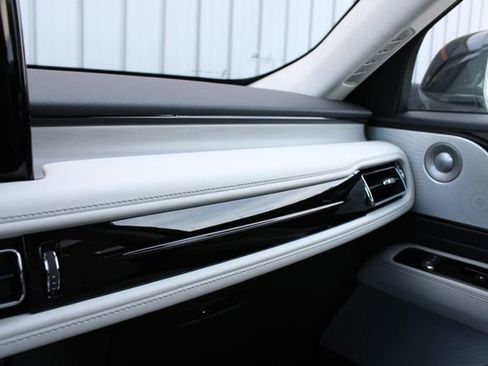 New 2026 Lincoln Aviator Reserve AWD/4WD image 47