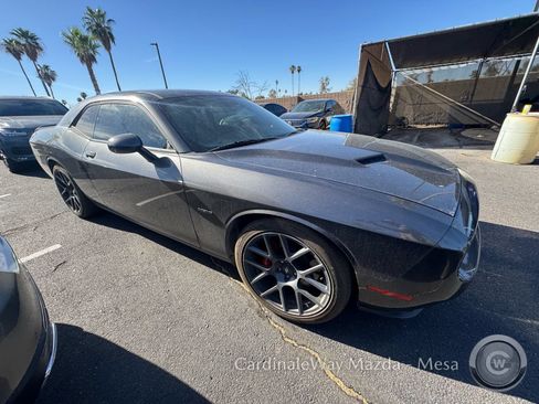 Used 2018 Dodge Challenger R/T w/ Performance Handling Group RWD image 3