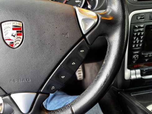 Used 2008 Porsche Cayenne Turbo image 25