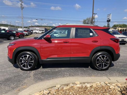 New 2026 Chevrolet TrailBlazer LT w/ Driver Confidence Package image 7
