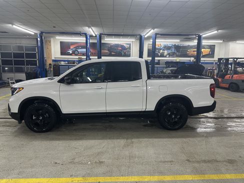 New 2026 Honda Ridgeline Black Edition image 7