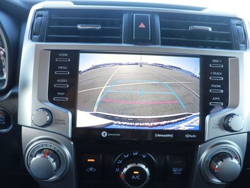 Used 2022 Toyota 4Runner SR5 Premium image 29