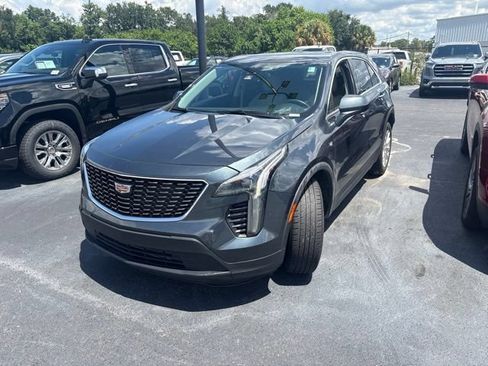 Used 2021 Cadillac XT4 Luxury FWD image 1