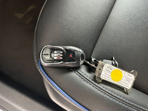 Used 2025 Buick Envista Sport Touring image 22