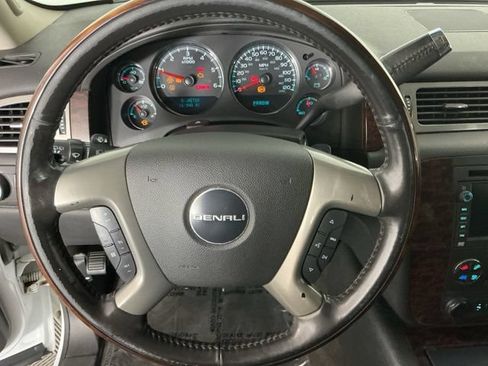 Used 2008 GMC Yukon Denali AWD/4WD image 14