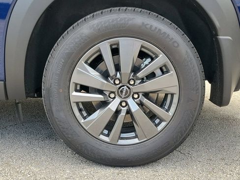 New 2026 Nissan Pathfinder SV FWD image 9