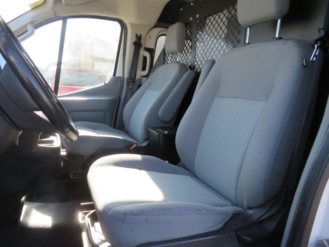 Used 2016 Ford Transit 150 130 Low Roof RWD image 39