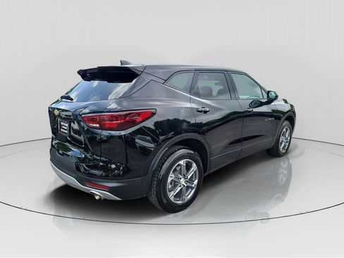 Used 2025 Chevrolet Blazer LT FWD image 7