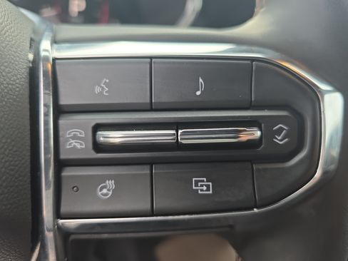 Used 2023 GMC Canyon Denali AWD/4WD image 17
