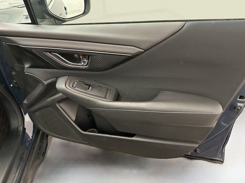 Used 2025 Subaru Outback Premium AWD/4WD image 35