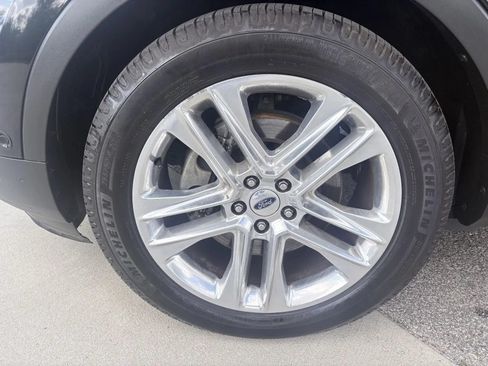 Used 2016 Ford Explorer Limited w/ Equipment Group 301A FWD image 14