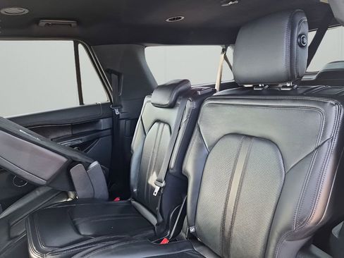 Used 2019 Ford Expedition Max Limited image 19