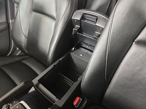 Used 2024 MAZDA MAZDA3 s image 28