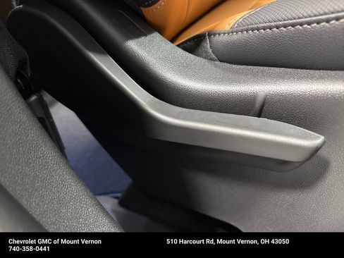 New 2027 Chevrolet Traverse Z71 w/ Driver Confidence Package AWD/4WD image 34