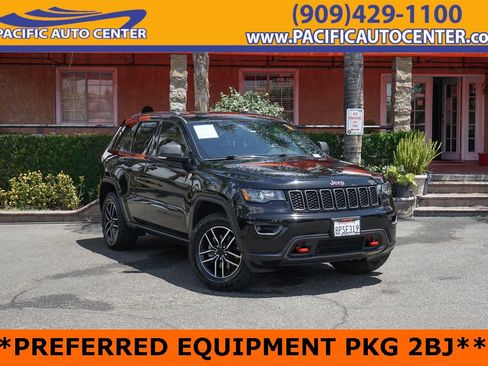 Used 2020 Jeep Grand Cherokee Trailhawk image 1