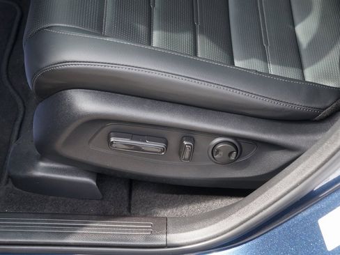 Used 2024 Honda CR-V EX-L image 17