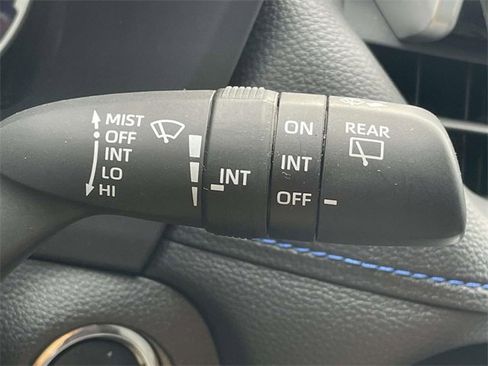 Used 2023 Toyota RAV4 SE image 34