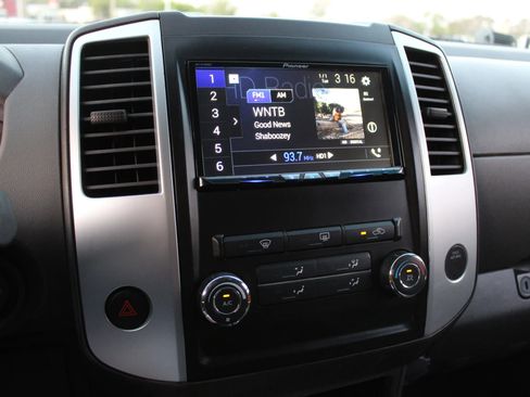 Used 2011 Nissan Xterra S w/ 4X4 Value Package image 10