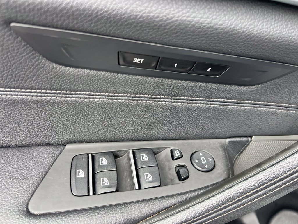 Used 2022 BMW 530e xDrive w/ Premium Package AWD/4WD image 28