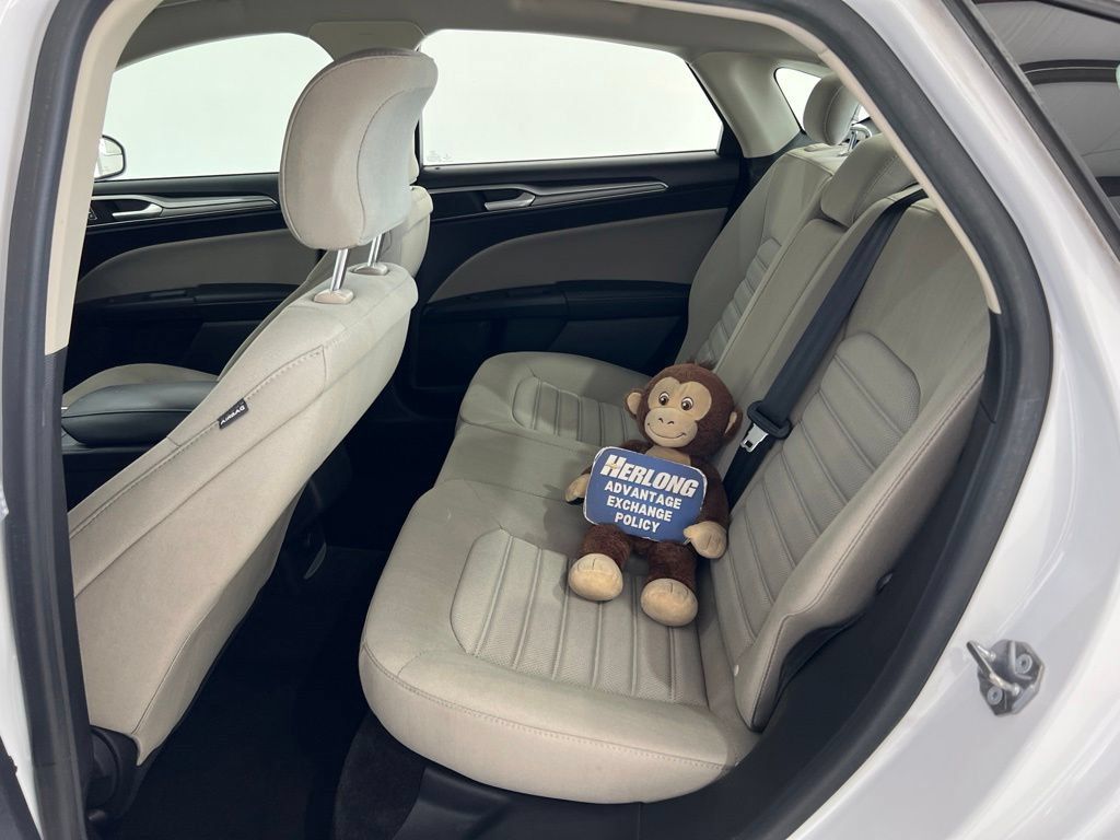 Used 2018 Ford Fusion S FWD image 22