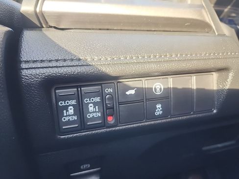 Used 2023 Honda Odyssey EX-L image 26