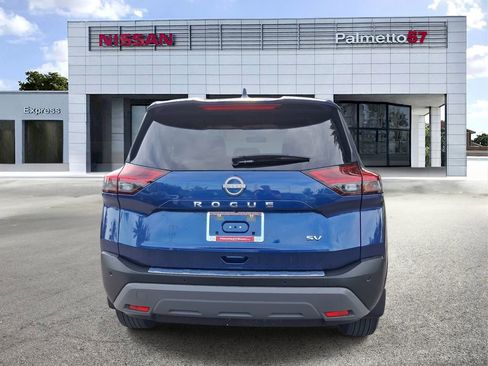 Certified 2023 Nissan Rogue SV FWD image 5