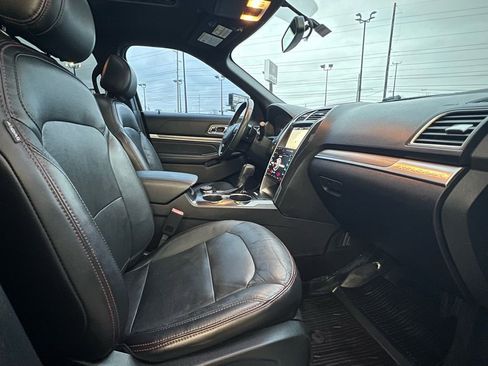 Used 2017 Ford Explorer Sport w/ Equipment Group 401A image 30