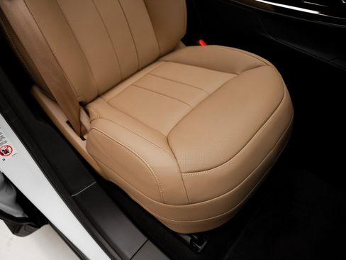 Used 2024 Land Rover Range Rover Sport SE image 60