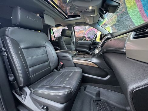Used 2018 GMC Yukon Denali w/ Denali Ultimate Package image 42