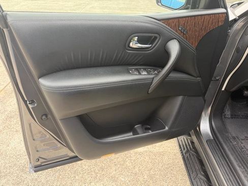 Used 2020 Nissan Armada SL w/ Premium Package RWD image 18